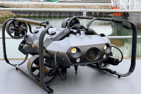 DroneQ Robotics and Mark Offshore strike deal on the latter’s new fleet addition ‘R/V Mintis’