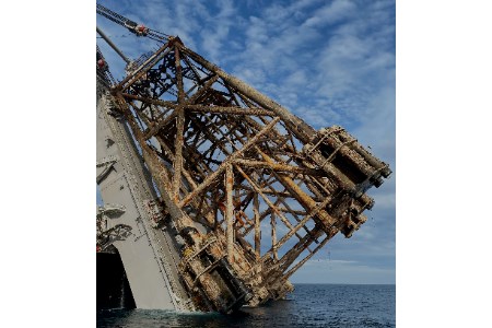 Aquaterra Energy and James Fisher launch integrated global decommissioning partnership
